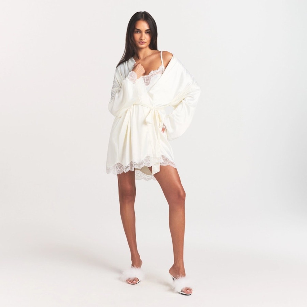 SKIMS Woven Shine Lace Robe